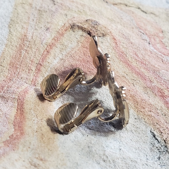 Vintage  Saddle Earrings.ππ - Picture 3 of 5